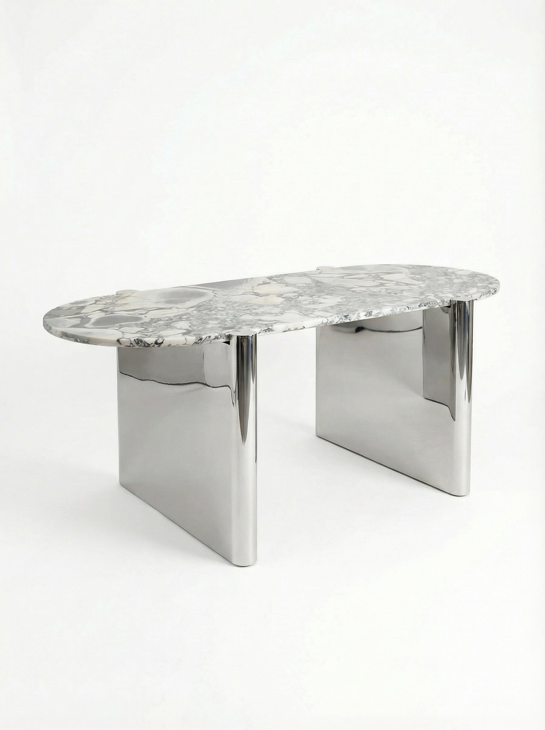 Dining Table Isaé - Chrome Feet